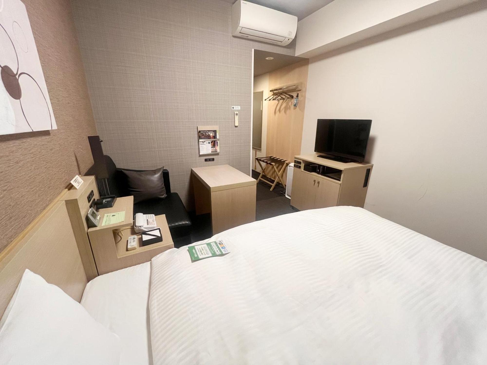 ​Hotel Route-Inn Ube​ Zewnętrze zdjęcie